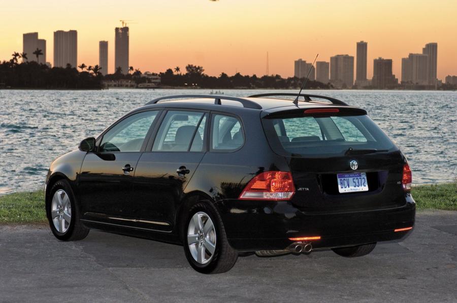  Volkswagen Jetta Sportwagen 2009 года  (фото 4 из 8)